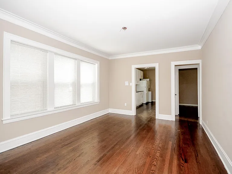 2433 W Fargo Ave #3 — Photo 6