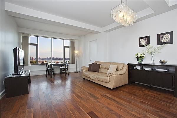 1st image of 5009 2nd St #1006