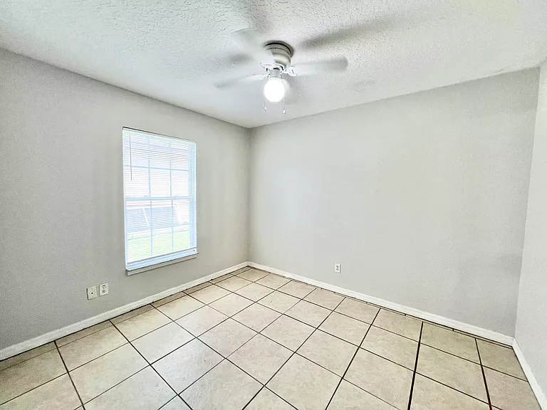 4403 Sherwood Forest Dr — Photo 18