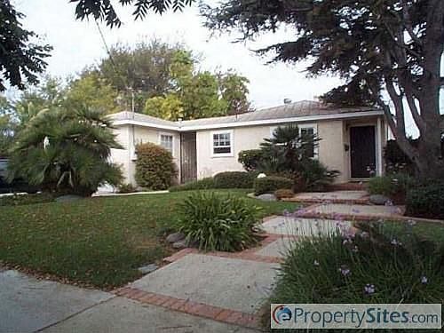 1st image of 453-55 1st Ave