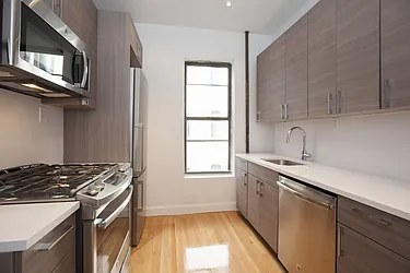 Rented by Weinstein Realty Group