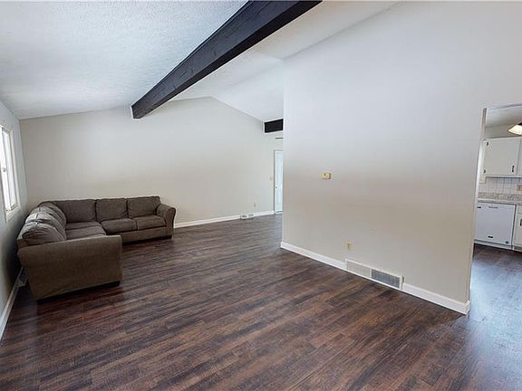 4th image of 5003 Oriole Ave