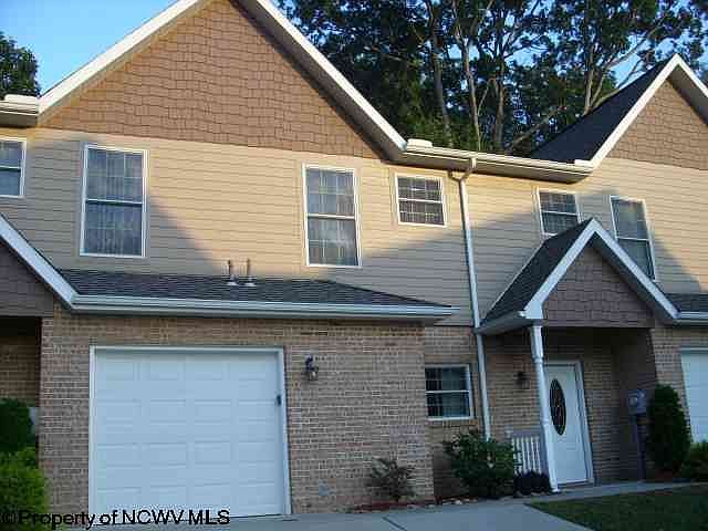 1st image of 5 Palmetto Dr