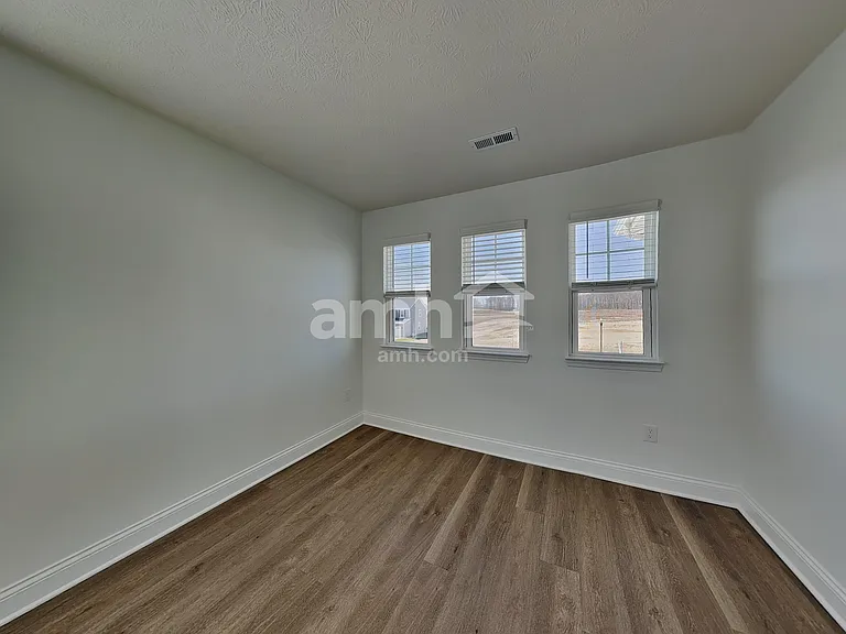 962 Heritage Blvd — Photo 21