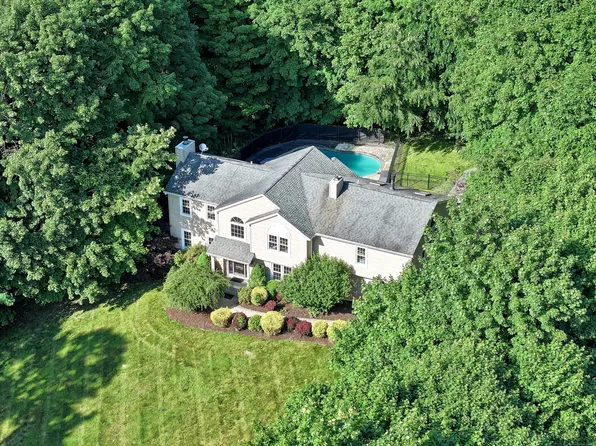 207 Whisconier Road, Brookfield, CT 06804