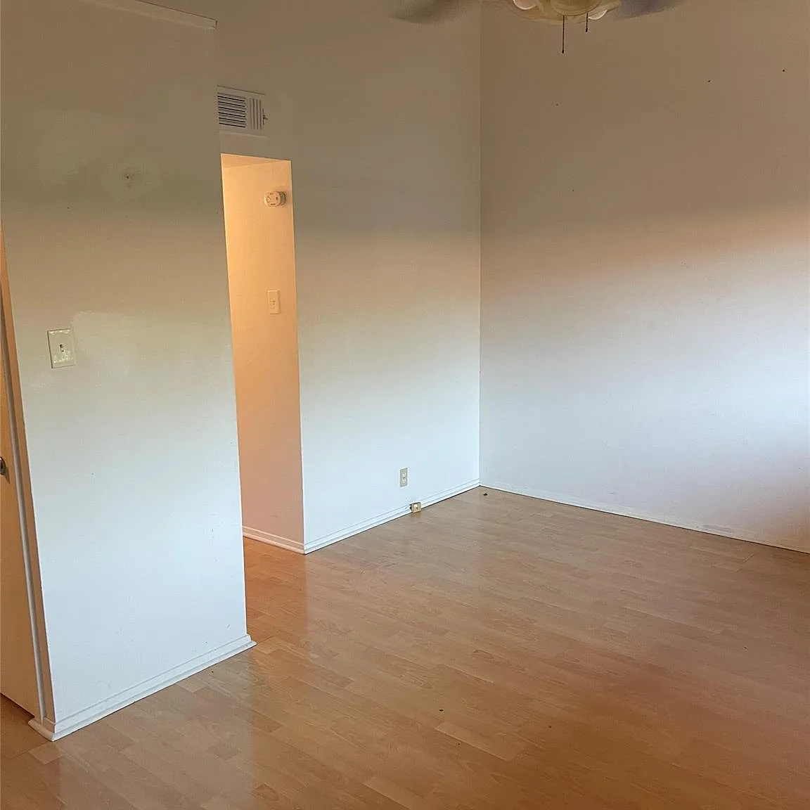 1 bed, 1.0 bath, 561 sqft, $850 — Photo 2
