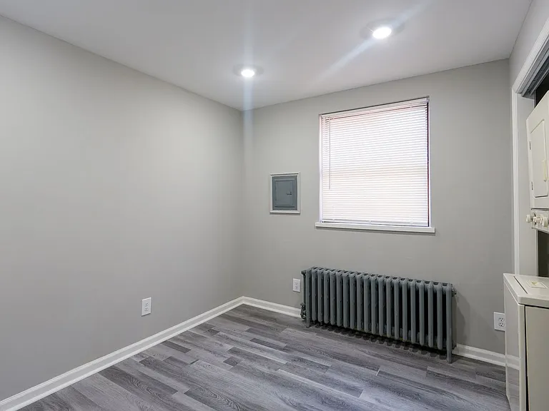2136 S 17th St — Photo 14
