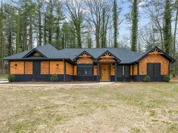 9999 Benton Farms Ln Lot 1-B, Horse Shoe, NC 28742
