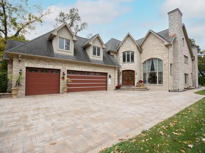 11226 Hiawatha Ln, Indian Head Park, IL, 60525