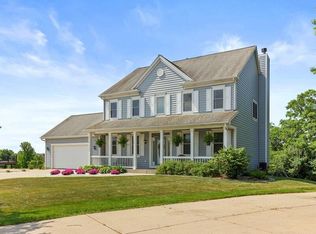 S95W13151 Walter Hagen Ct, Muskego, WI 53150