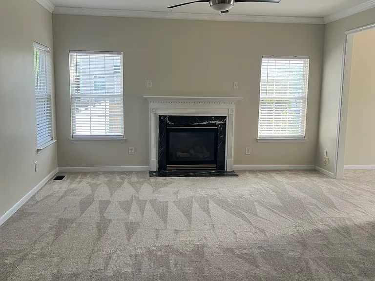 124 Point Hollow Pl — Photo 17