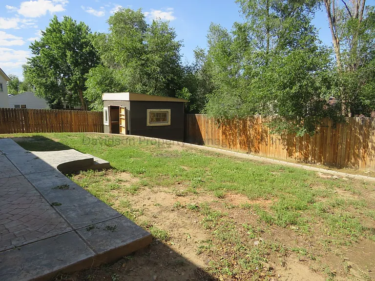 332 Longfellow Dr — Photo 14