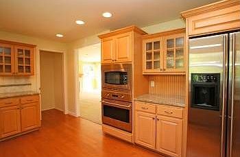 3rd image of 600 131st Ave NE