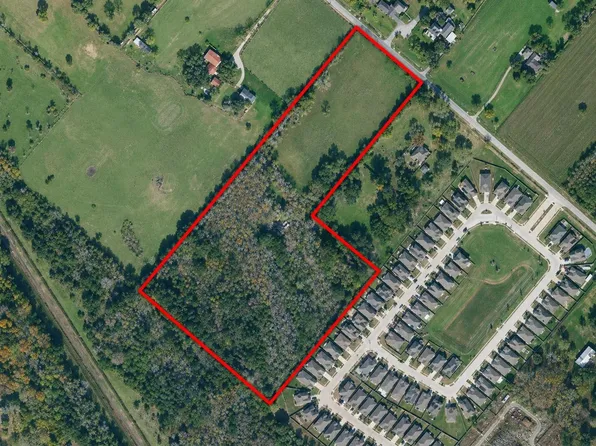 1355 County Road 145, Alvin, TX 77511