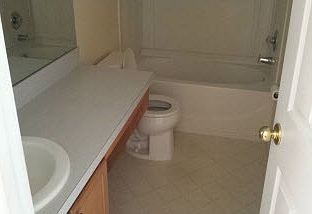 4th image of 629 Fisher Ct
