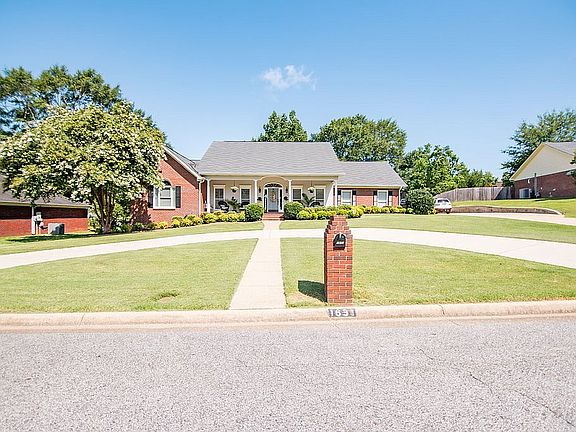 3rd image of 1631 Mallard Cir