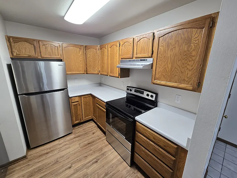 1001 Rockefeller Ln #2 — Photo 8