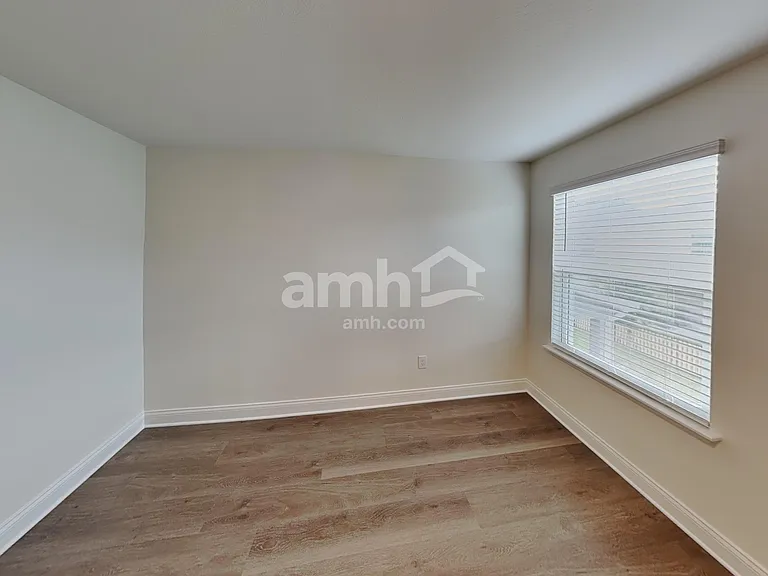971 Grafton Ridge Dr — Photo 23