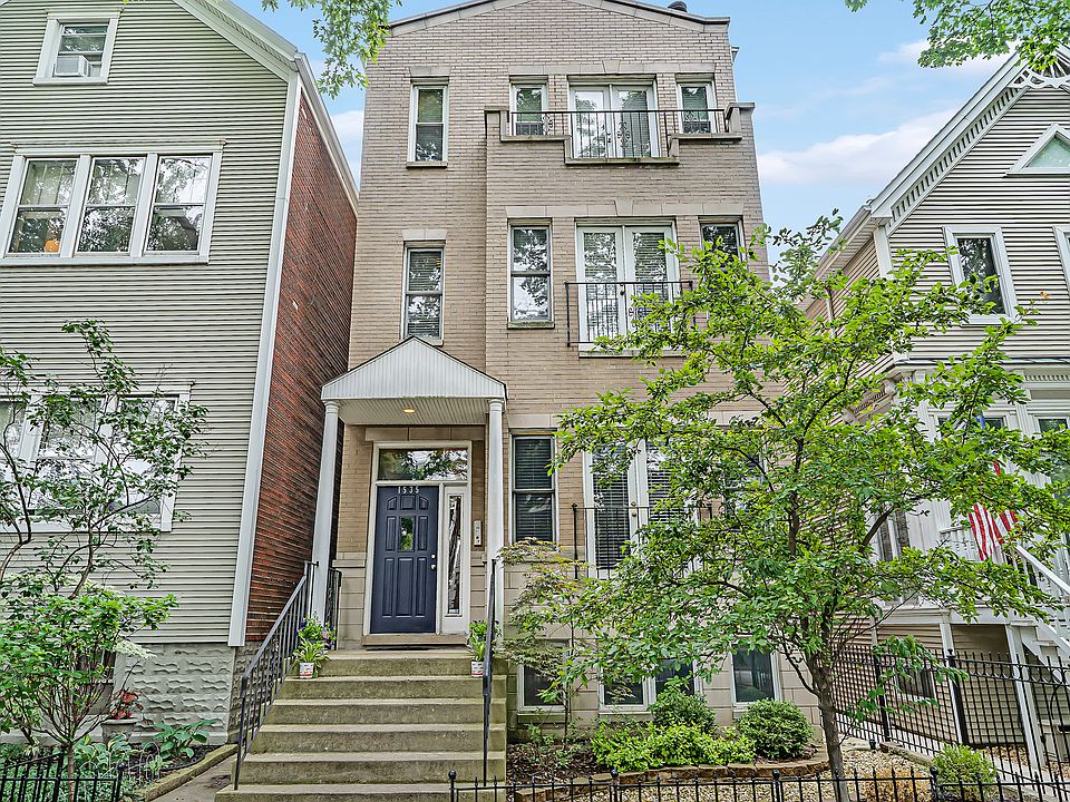 1st image of 1535 W Oakdale Ave #3