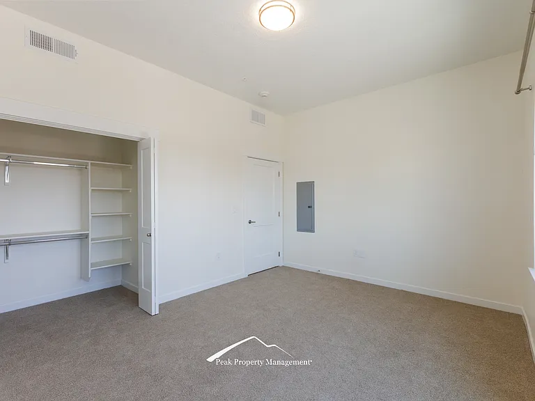 120 12th Ave S #301 — Photo 9