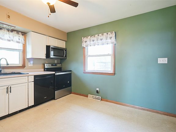 5th image of 410 Lehnen St