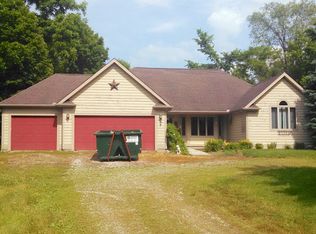19980 Roberts Rd, Fredericktown, OH 43019