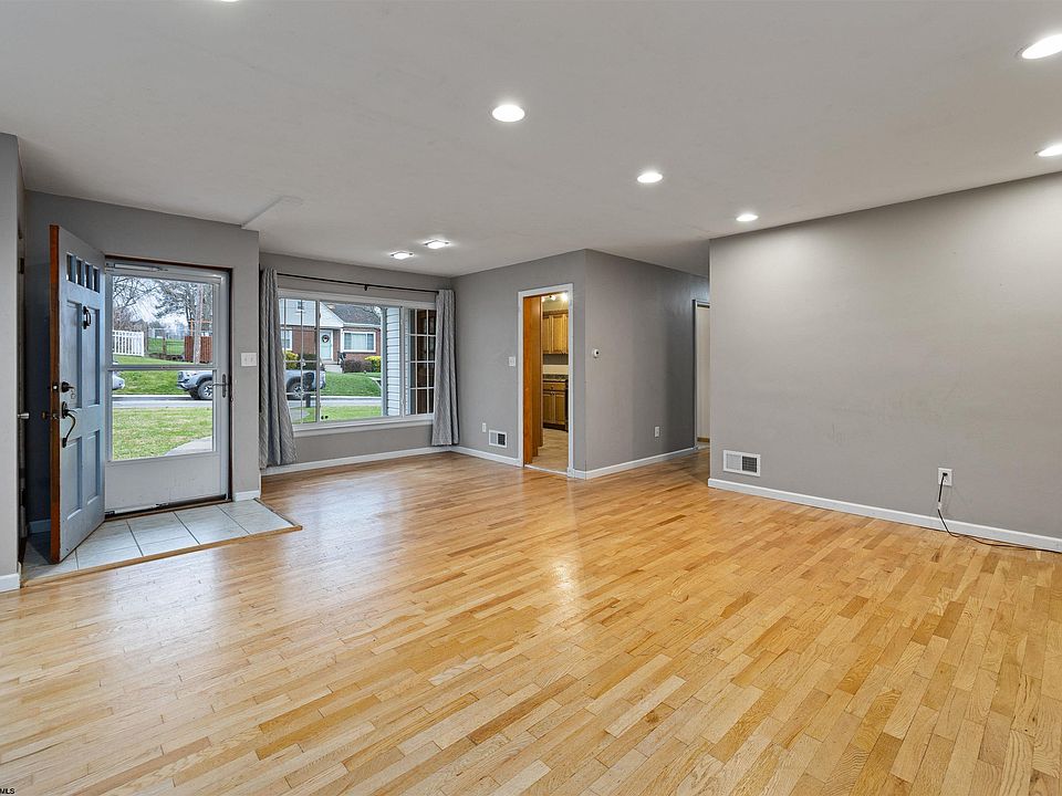 315 Pennsylvania Ave, Bridgeport, WV 26330 Zillow
