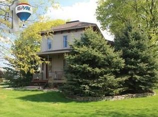 2142 Woolley Rd, Oswego, IL 60543