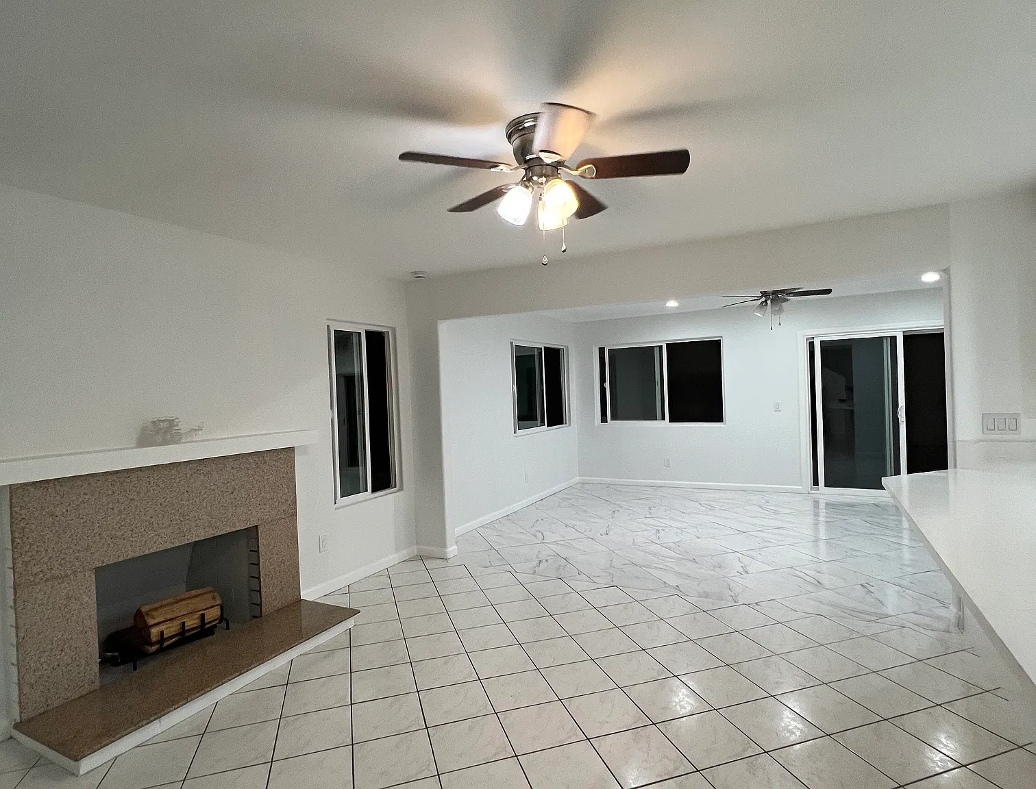 5 bed, 2350 sqft, $4,000 — Photo 3