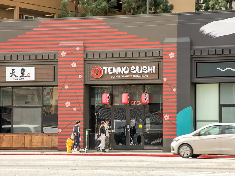Delicious Dining on Central Avenue.