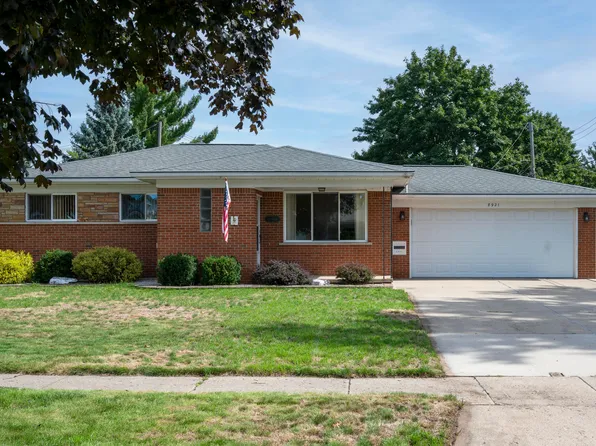8921 Ardel Dr, Sterling Heights, MI 48314