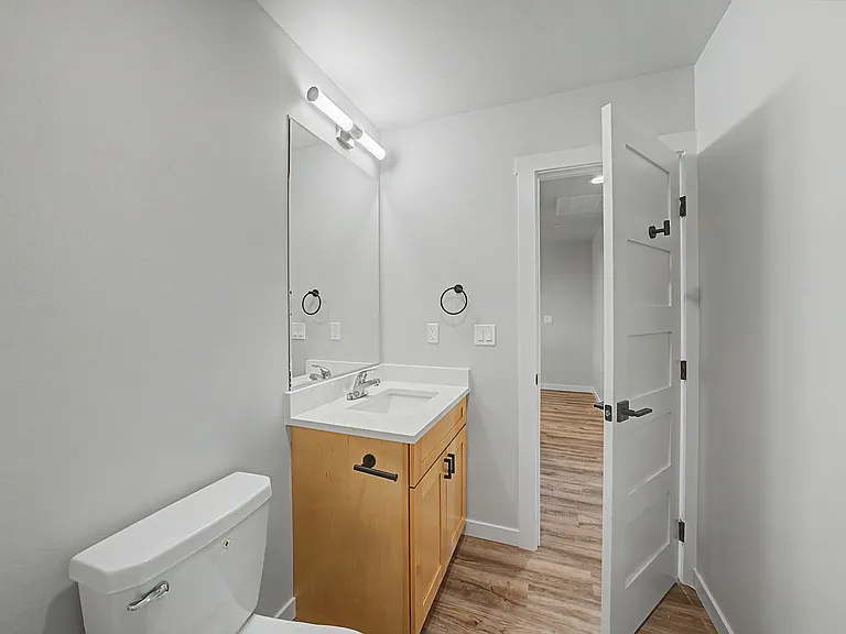 1311 NE 2nd Ave #1-5 — Photo 18