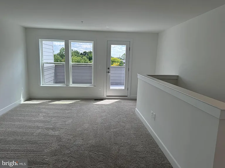 831 King Farm Blvd — Photo 30