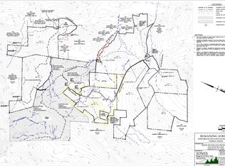 3 Farms Edge Rd, Temple, ME 04984