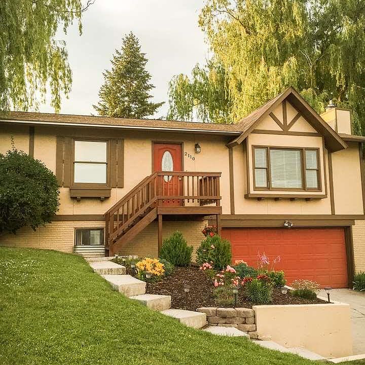 1st image of 2110 Oriole Dr