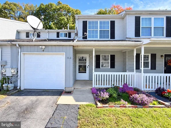 162 Freedom Trl, New Castle, DE 19720