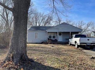 1507 N 3rd St, Neodesha, KS 66757
