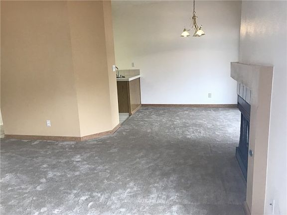 5th image of 1717 Comstock Dr