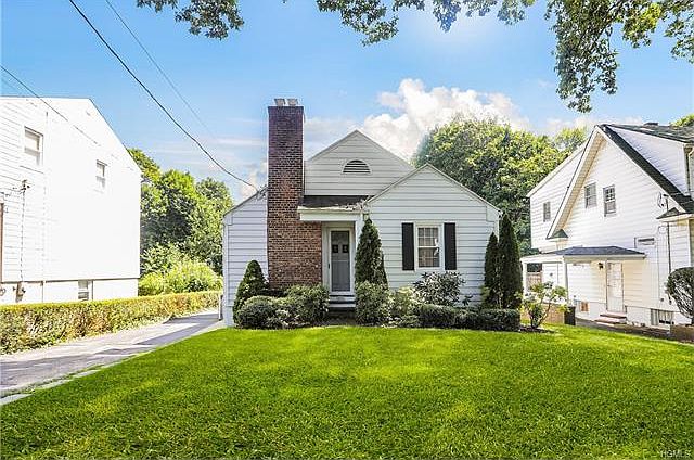 1st image of 52 Pleasant Ave