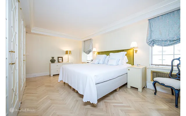 Sold by Douglas Elliman | media 14