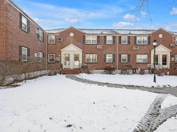 212-10 69 AVENUE UNIT A, Oakland Gardens, NY 11364