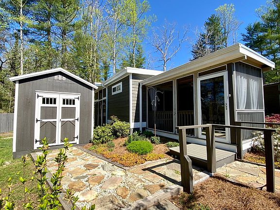 5th image of 56 Highland Hollow Ln