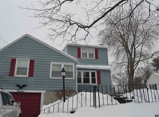 13 Crescent Ter, Wynantskill, NY 12198