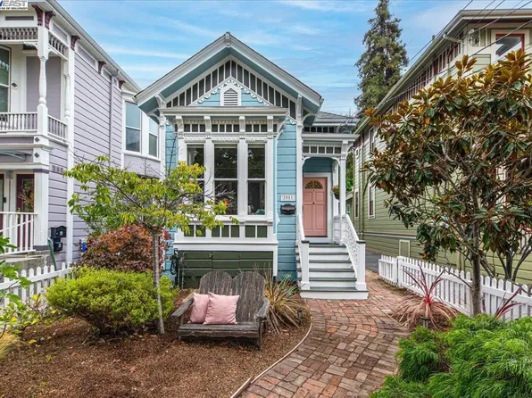 2051 Alameda Ave, Alameda, CA 94501