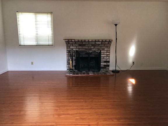 5th image of 897 Miller Ave