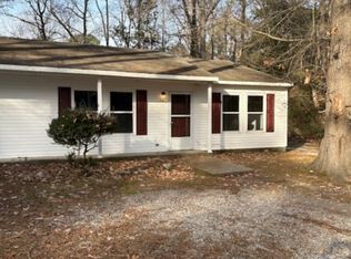 2136 Belvin Pl, Hayes, VA 23072