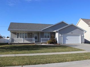 5812 O Avenue Pl, Kearney, NE 68847