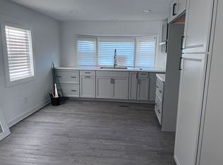 1852 Huckleberry Ln, Sycamore, IL 60178