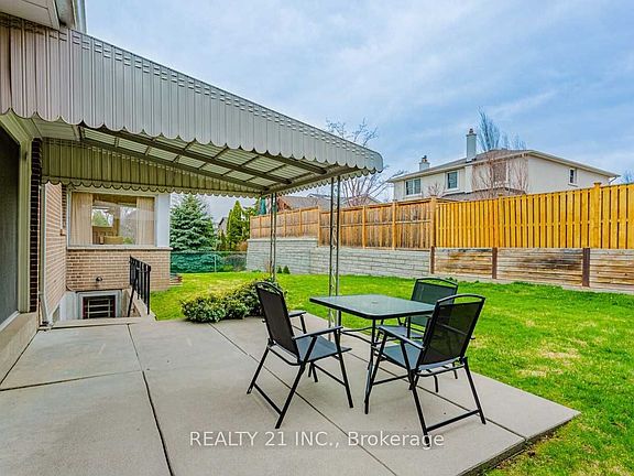 2nd image of 24 Beveridge Dr