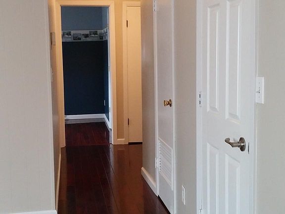 4th image of 1023 W 11th St